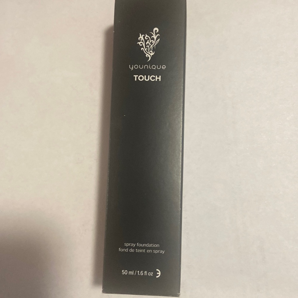 Younique Touch Spray Foundation in the shade Khaki